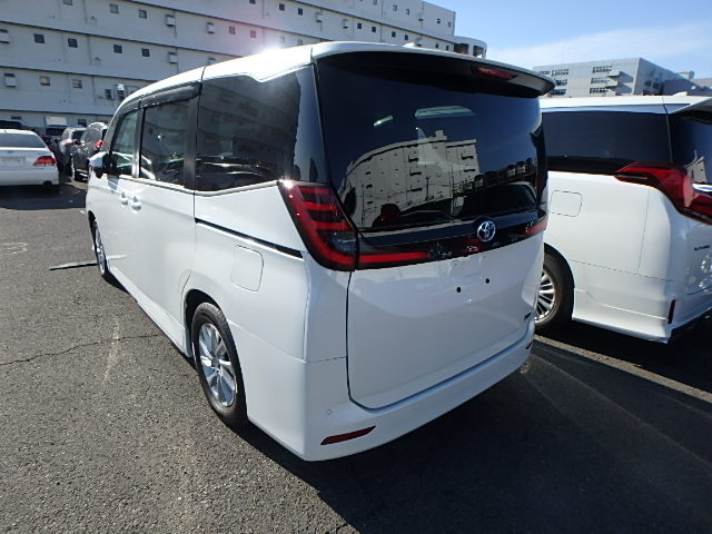 TOYOTA  NOAH