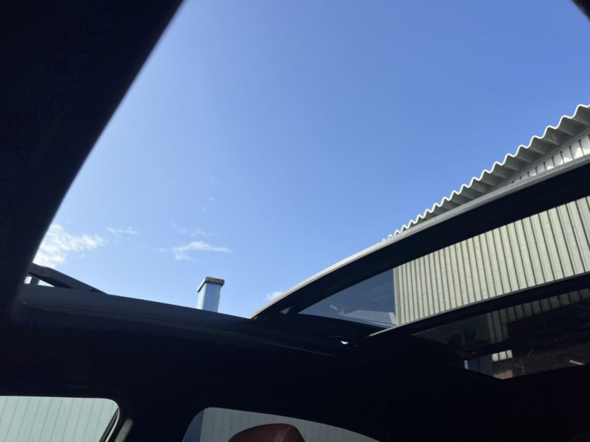 TOYOTA HARRIER PREMIUM