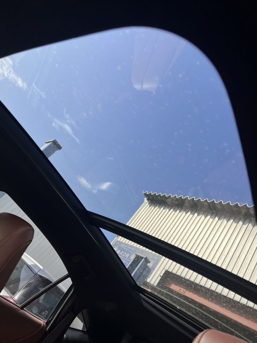 TOYOTA HARRIER PREMIUM