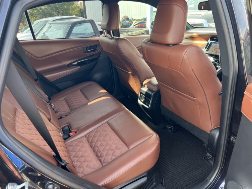 TOYOTA HARRIER PREMIUM